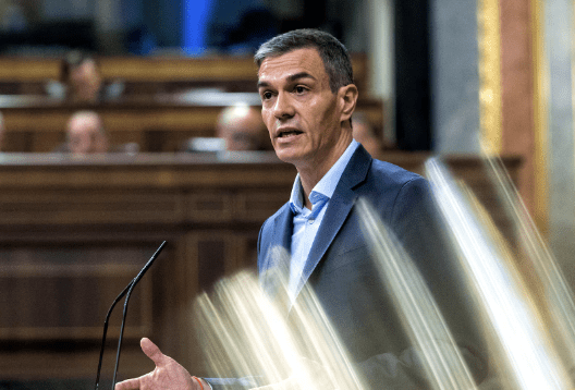 Sánchez ratificó en el Congreso que seguirá en el cargo pese a las acusaciones de&nbsp;corrupción