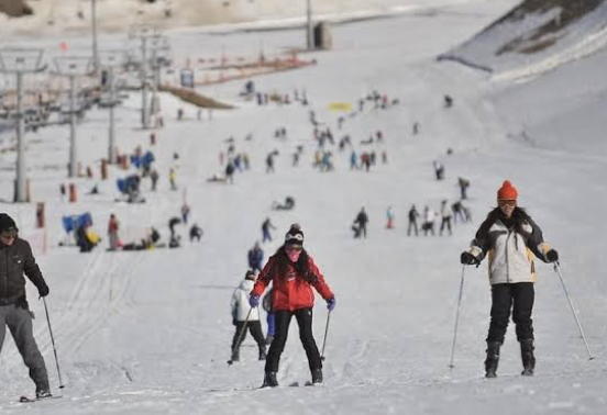 Fin de semana largo: aumentó el turismo, pero cayó el gasto