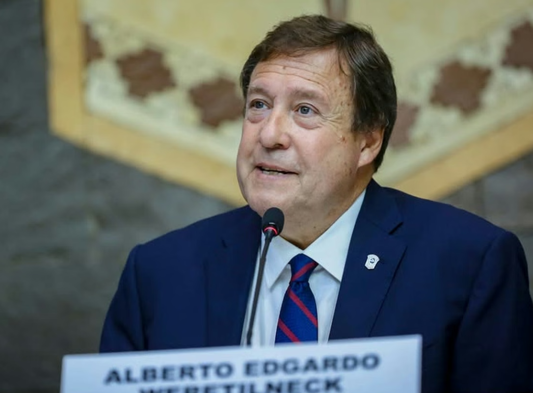 Gestión Weretilneck: Se formalizó el traspaso de la operación del Tren del Valle a Río Negro y ya se preveen diferentes obras